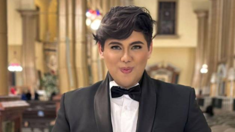 Imagen Principal de Nota: Sandrez abre su boutique