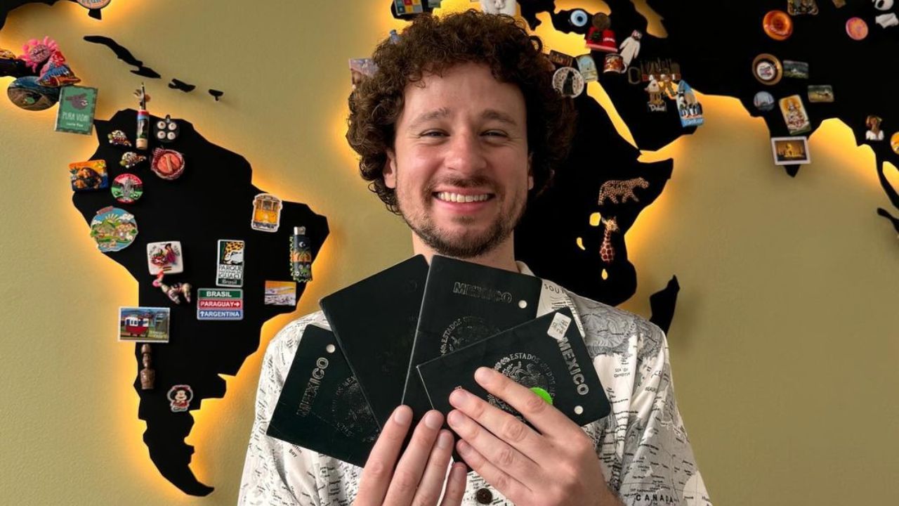 Imagen Principal de Nota: Luisito Comunica antes y después en sus pasaportes