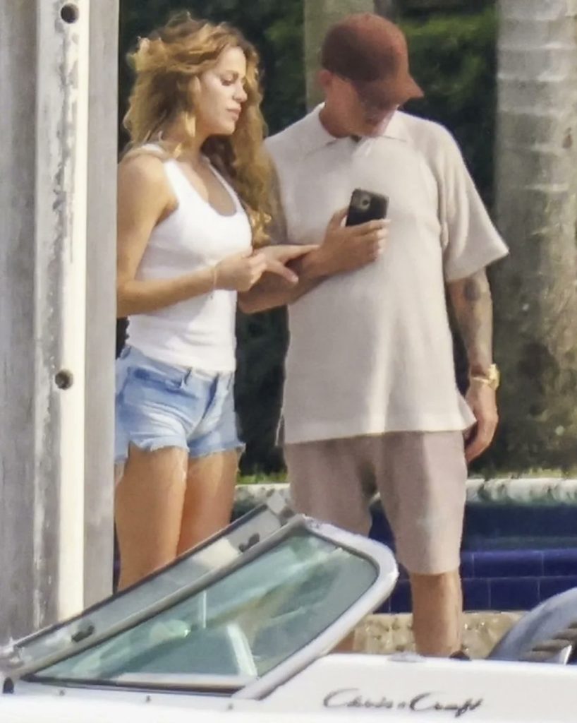 Fotos confirman romance entre Alejandro Sanz y la actriz Candela Márquez