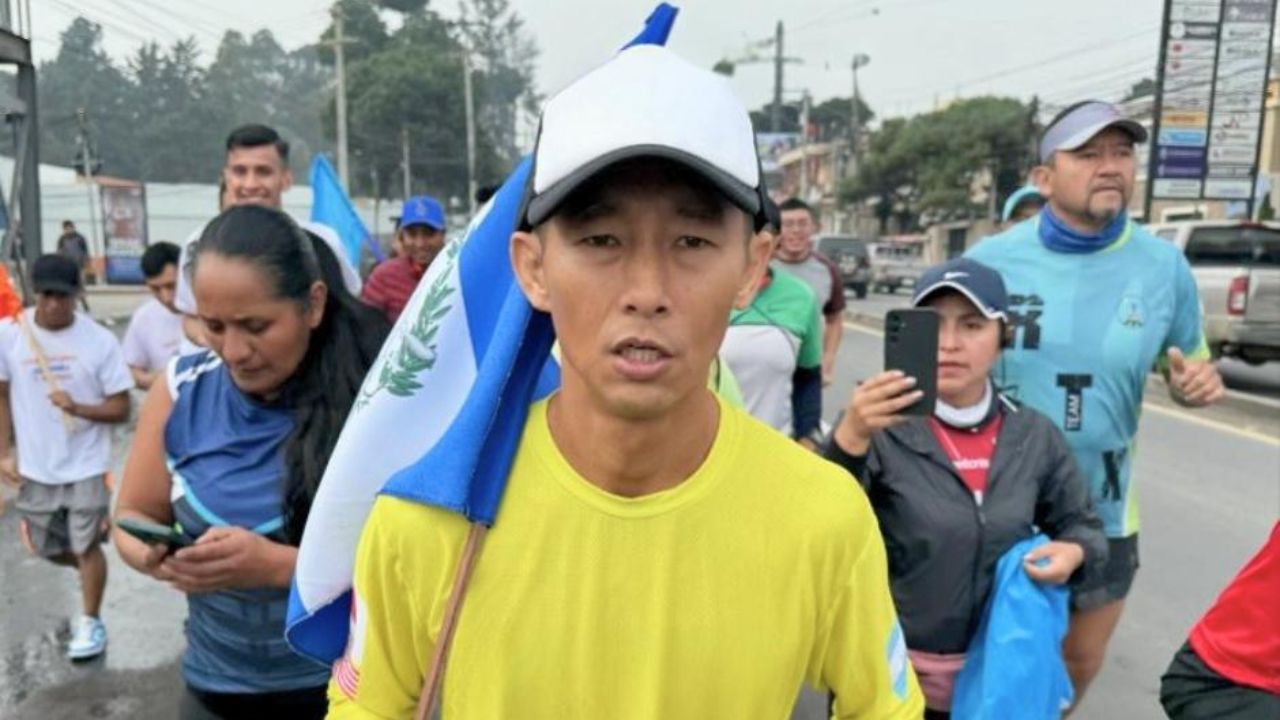 Imagen Principal de Nota: Carlos Eduardo Espina pide oración para Shin Fujiyama ¿qué pasó?