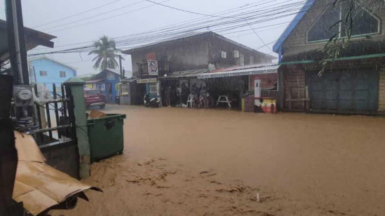 Imagen Principal de Nota: Alerta amarilla para tres departamentos de Honduras por lluvias