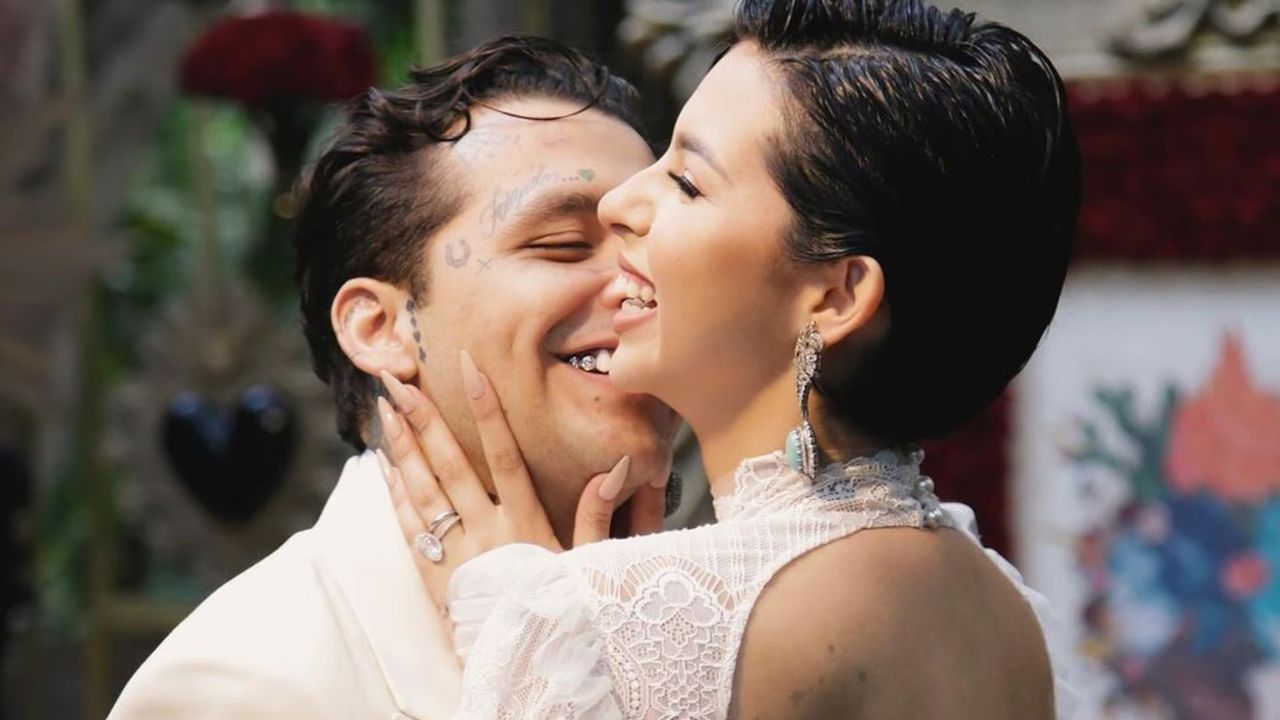 Imagen Principal de Nota: ¿Boda falsa? aseguran que no existen registros de la unión entre Angela Aguilar y Nodal
