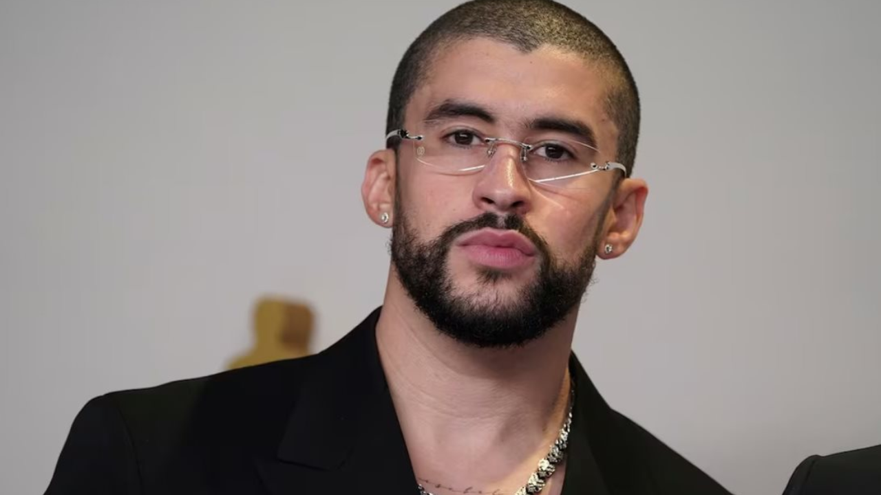 Imagen Principal de Nota: Bad Bunny lanza su nueva canción 'El Club' y enciende las redes