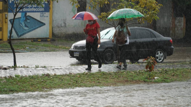 Imagen Principal de Nota: Este viernes habrá temperaturas frescas y lluvias leves en varios departamentos del país, según informó CENAOS