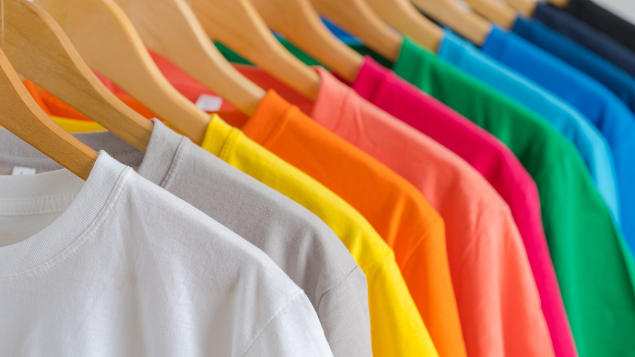 ropa de color