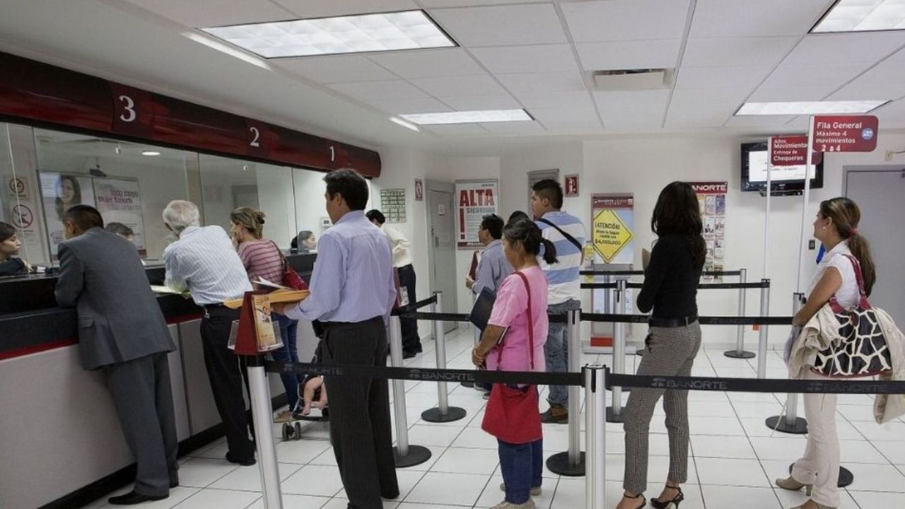 Imagen Principal de Nota: Horarios de los bancos en Honduras Fin de Año y Año Nuevo (2024-2025)