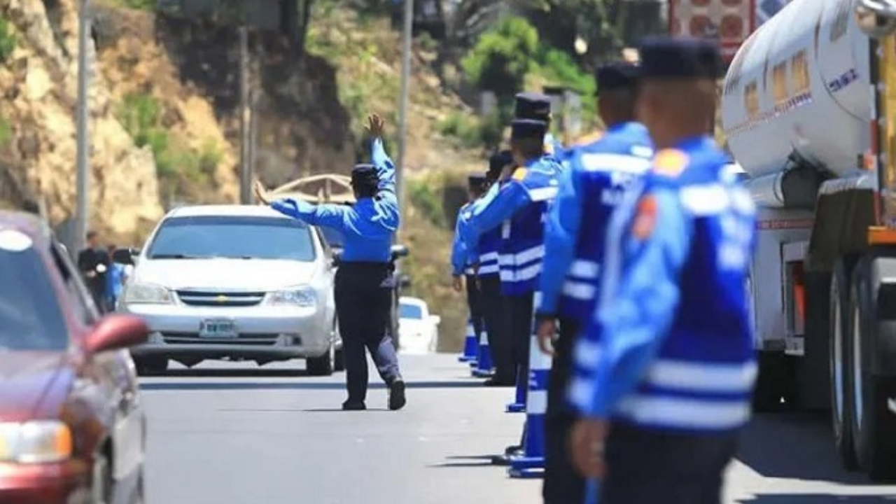 Imagen Principal de Nota: ¿Te decomisaron la licencia de conducir? Descubre cómo recuperarla en Honduras con estos sencillos pasos