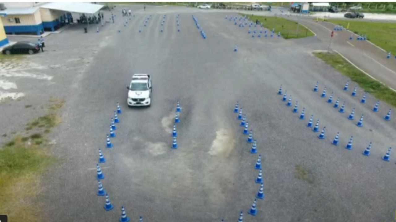 Imagen Principal de Nota: ¿Se puede practicar en la pista de manejo de la DNVT en Tegucigalpa? Esto se conoce
