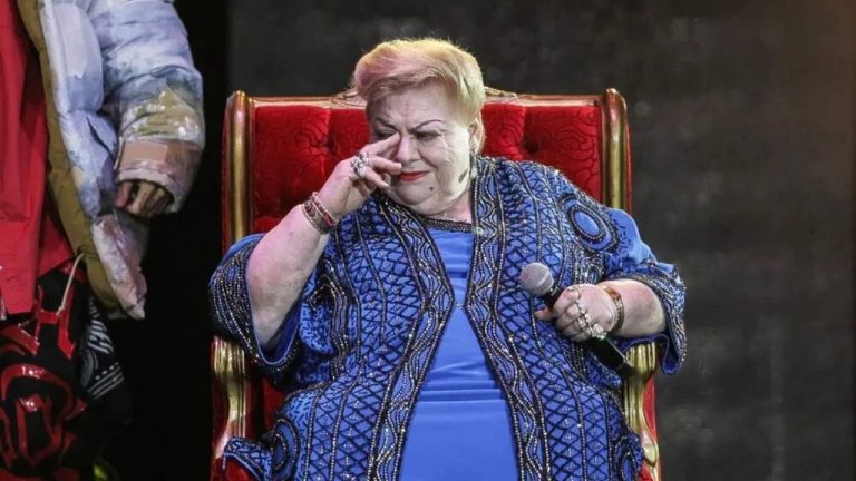 Imagen Principal de Nota: Paquita la del Barrio cancela concierto por su salud ¿delicada?