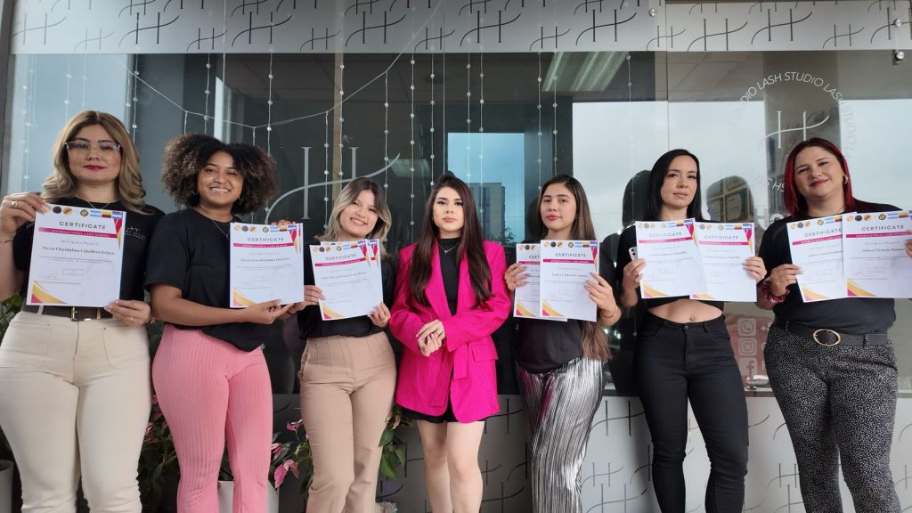 es Master Trainer certificada en Argentina y Colombia