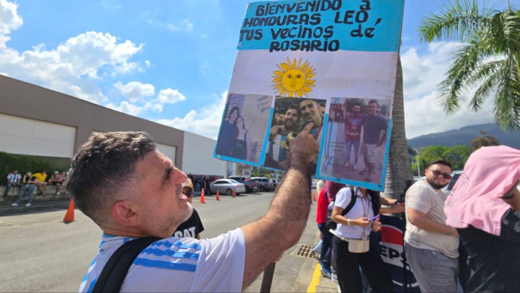 Argentino viaja a San Pedro Sula para ver a Lionel Messi