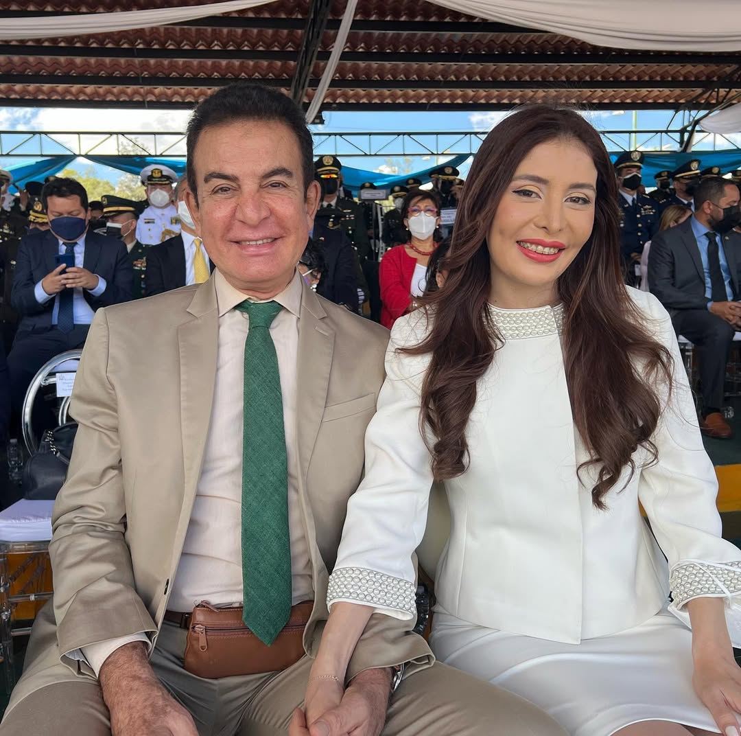 Salvador Nasralla y su esposa Iroshka