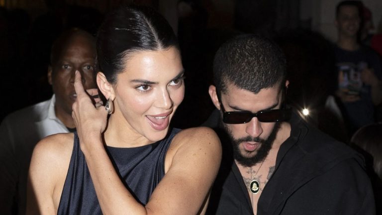 Imagen Principal de Nota: ¿Superada? Bad Bunny ignora a Kendall Jenner en pasarela