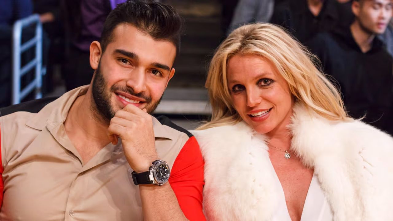 Imagen Principal de Nota: Exesposo de Britney Spears rompe el silencio sobre el polémico video de la cantante con cuchillos