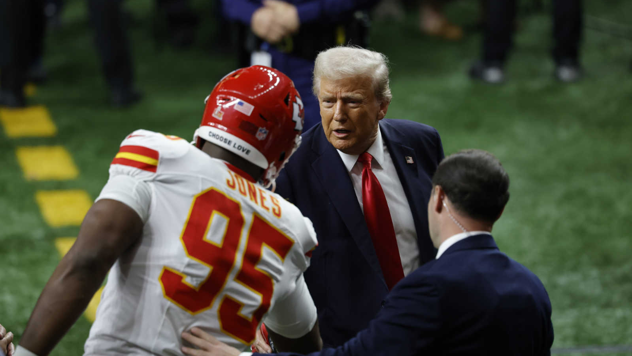 Imagen Principal de Nota: Donald Trump asiste al Super Bowl LIX y predice la victoria de los Chiefs