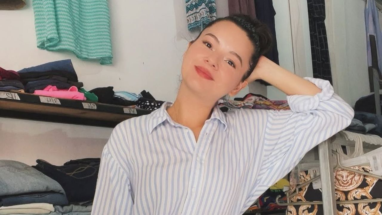Imagen Principal de Nota: No es la ropa es la cuerpa" Lucerito roba suspiros en su último video