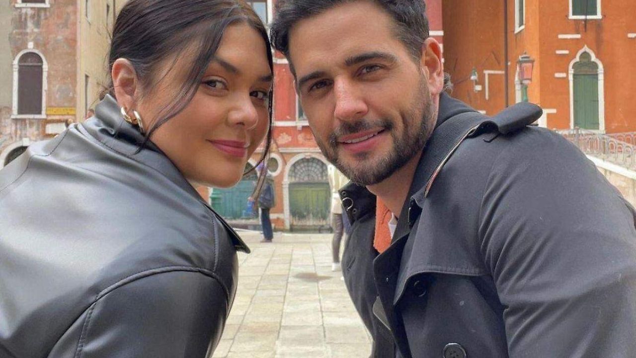 Imagen Principal de Nota: Cantante mexicana reta a su esposo a besar a otra mujer en concierto
