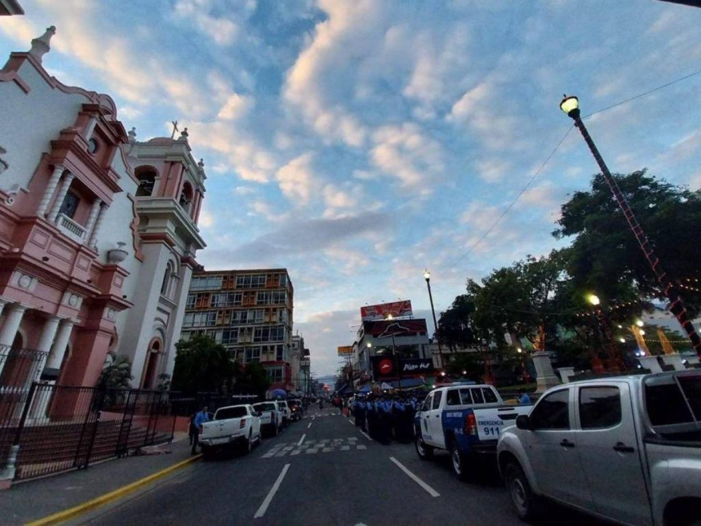 tercera avenida San Pedro Sula
