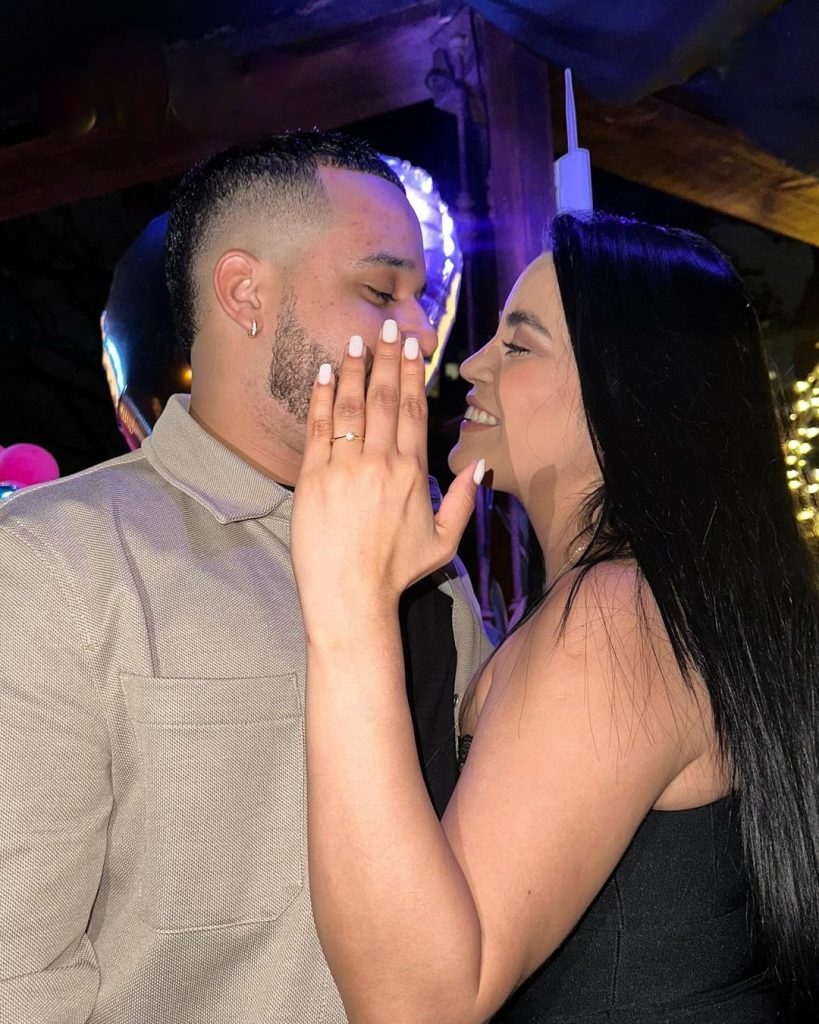 Josselin Hernández dice "Sí": ¡La presentadora hondureña se compromete!