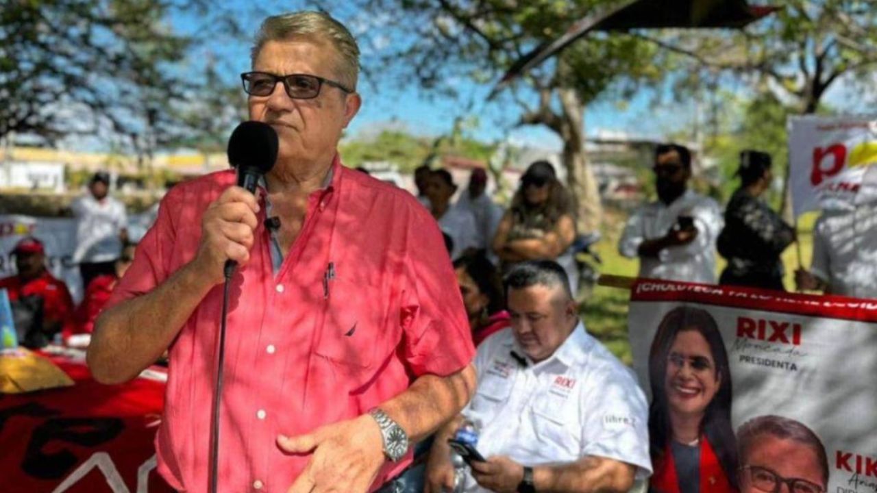 Enrique Arias Guillen, pareja de Rixi Moncada