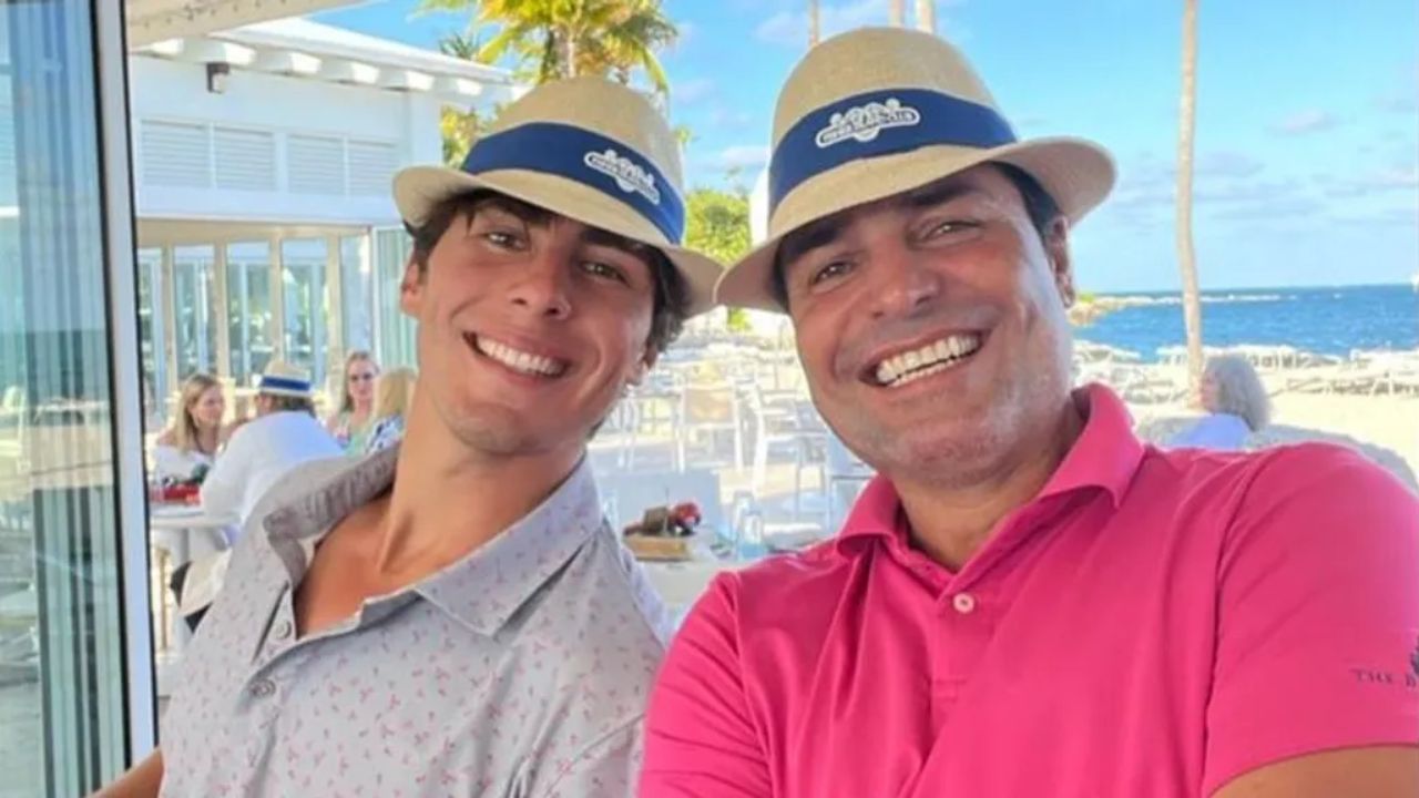 Imagen de El hijo de Chayanne causa sensación en redes al presumir su marcado abdomen