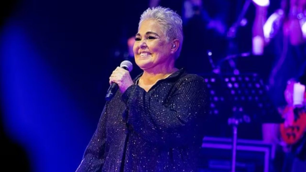 Imagen Principal de Nota: Famosa cantante preocupa a sus seguidores tras ser hospitalizada