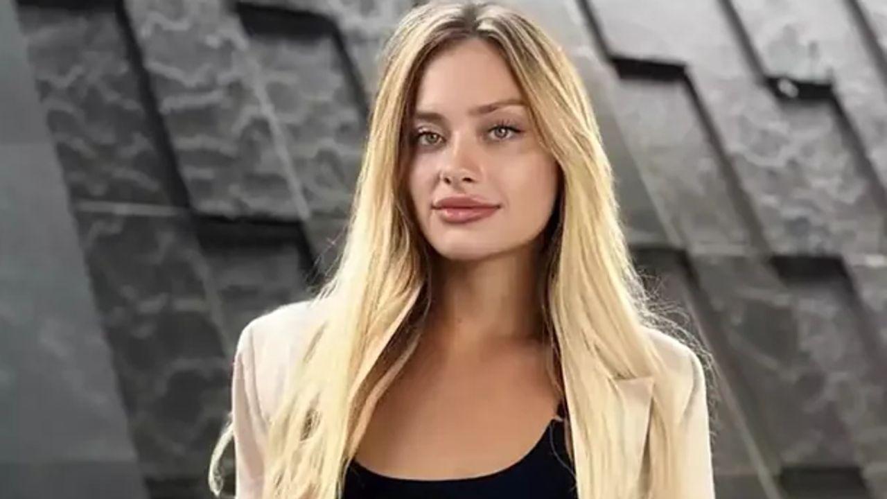 Imagen de María Kovalchuk, modelo de la página azul, hallada en estado crítico