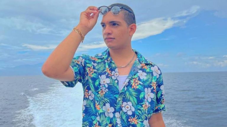 Imagen Principal de Nota: Creador de contenido hondureño cumple su sueño de conocer a Cristiano Ronaldo