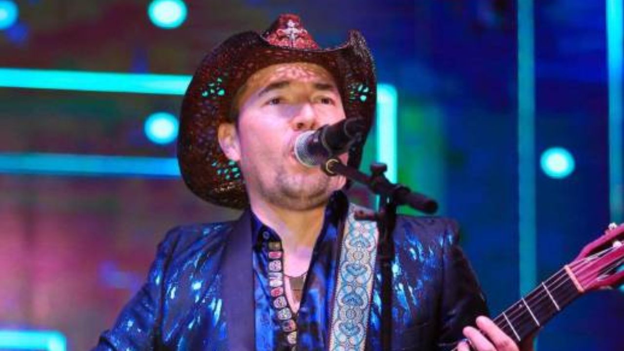Imagen Principal de Nota: "Salir a votar sin urnas es para el pueblo una burla" Polache lanza canción tras polémica electoral
