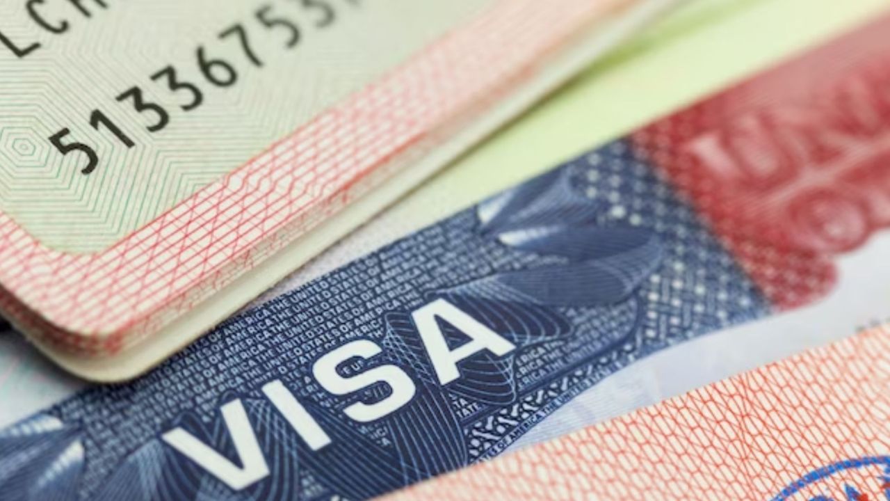 Imagen Principal de Nota: ¿Qué significa BCC en la visa de turista? Descubre su significado