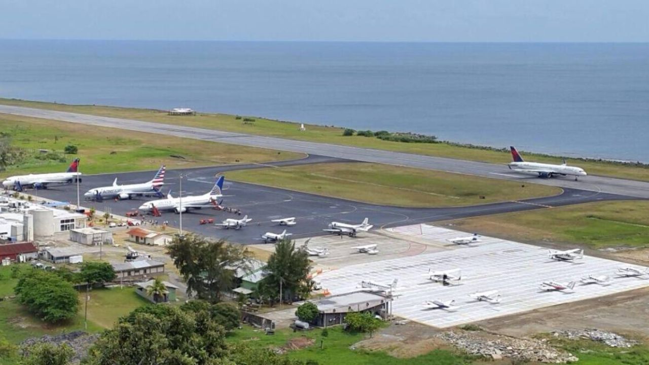 Imagen Principal de Nota: Accidente de aeronave en Roatán deja varios muertos y heridos