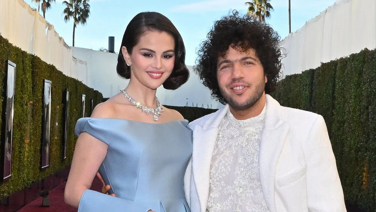 Imagen de Selena Gómez y Benny Blanco se casarán en su hogar en una ceremonia íntima