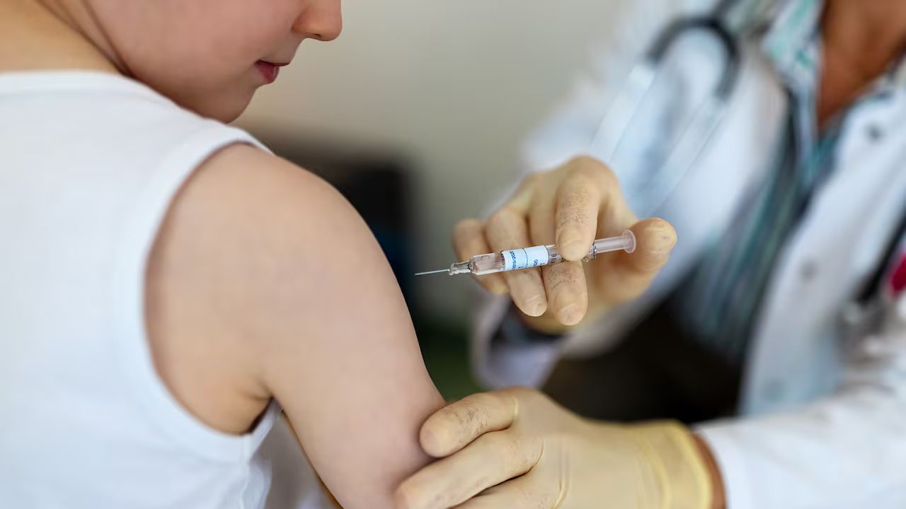 Imagen Principal de Nota: Inicia en Honduras la vacunación infantil contra el dengue