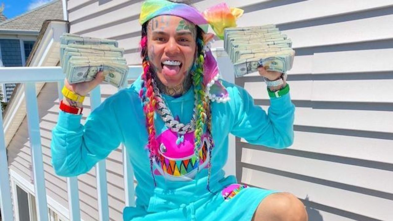tekashi con fardos de billetes