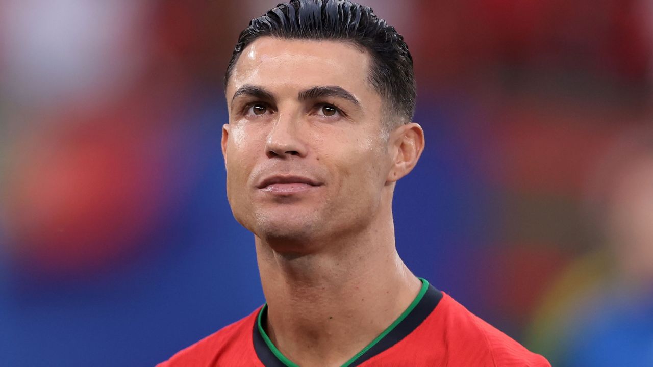Imagen Principal de Nota: Por amenaza y extorsión Cristiano Ronaldo contrata nuevo guardaespaldas