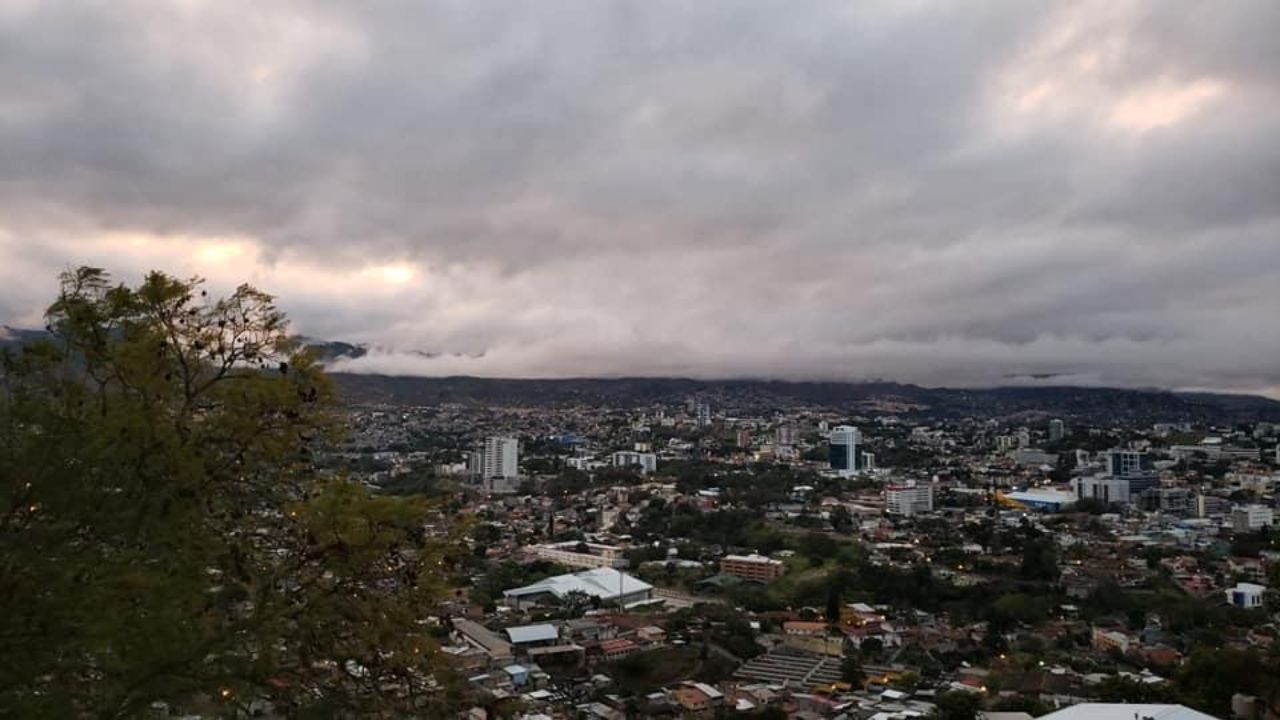 Imagen Principal de Nota: Lluvias aisladas y calor extremo en Honduras este domingo 6 de abril de 2025