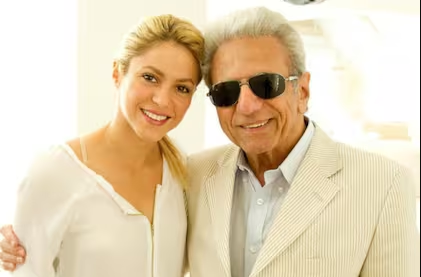 Shakira jungto a su padre