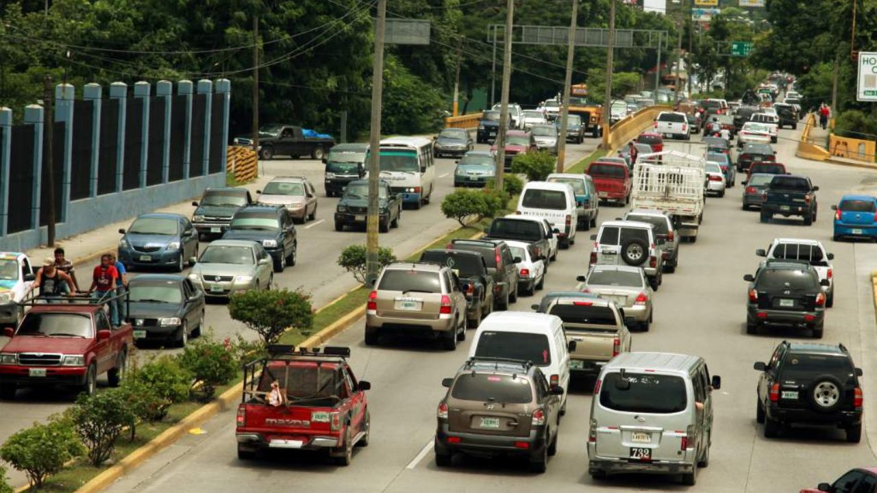 vehículos en fila