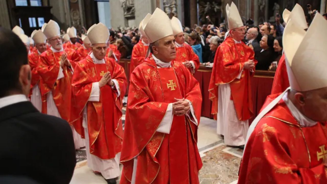 Imagen Principal de Nota: ¿A qué hora empieza el cónclave para elegir al nuevo papa?
