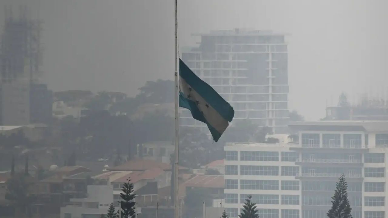 Imagen Principal de Nota: Lunes será  día crítico por contaminación del aire en Honduras, advierte el ICF