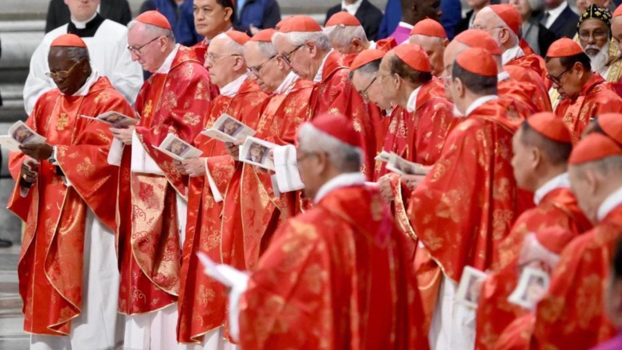 Imagen Principal de Nota: ¿Cuántos días duró el cónclave que eligió al papa Francisco y cómo se desarrolló el proceso?
