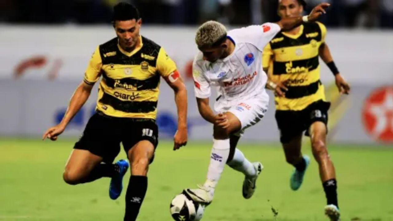 Imagen Principal de Nota: Dónde ver la gran final Olimpia vs. Real España : hora, canal, alineaciones