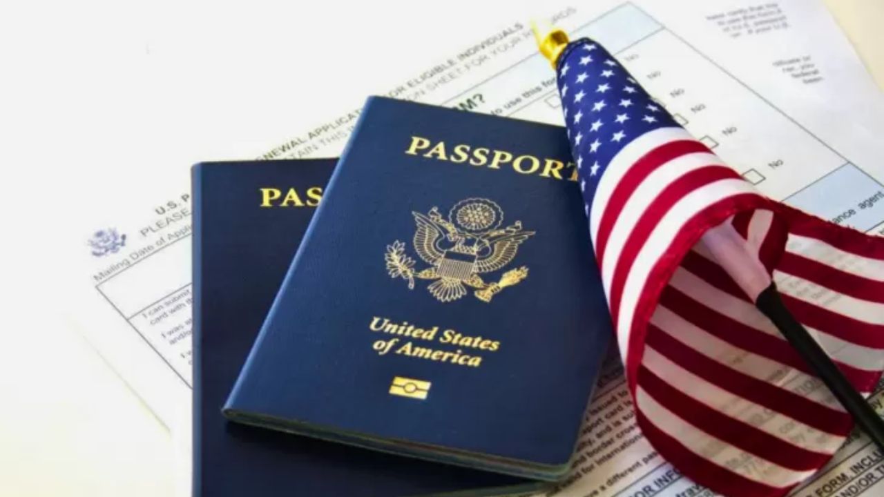 Imagen Principal de Nota: Estados Unidos prohíbe renovar pasaporte si no cumple estos requisitos