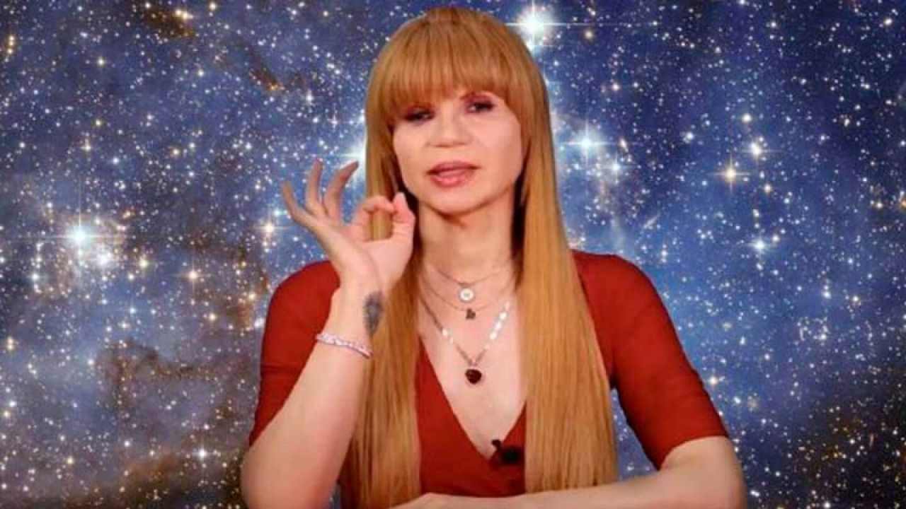 Imagen Principal de Nota: Mhoni Vidente alerta sobre un apagón global y la llegada de tres días sin luz total