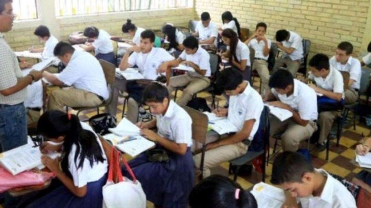 estudiantes en el aula