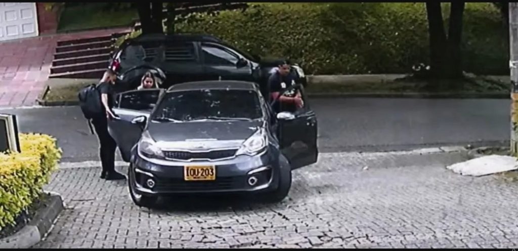 Foto cámara de seguridad en donde supuestamente sale Jessica Espinal