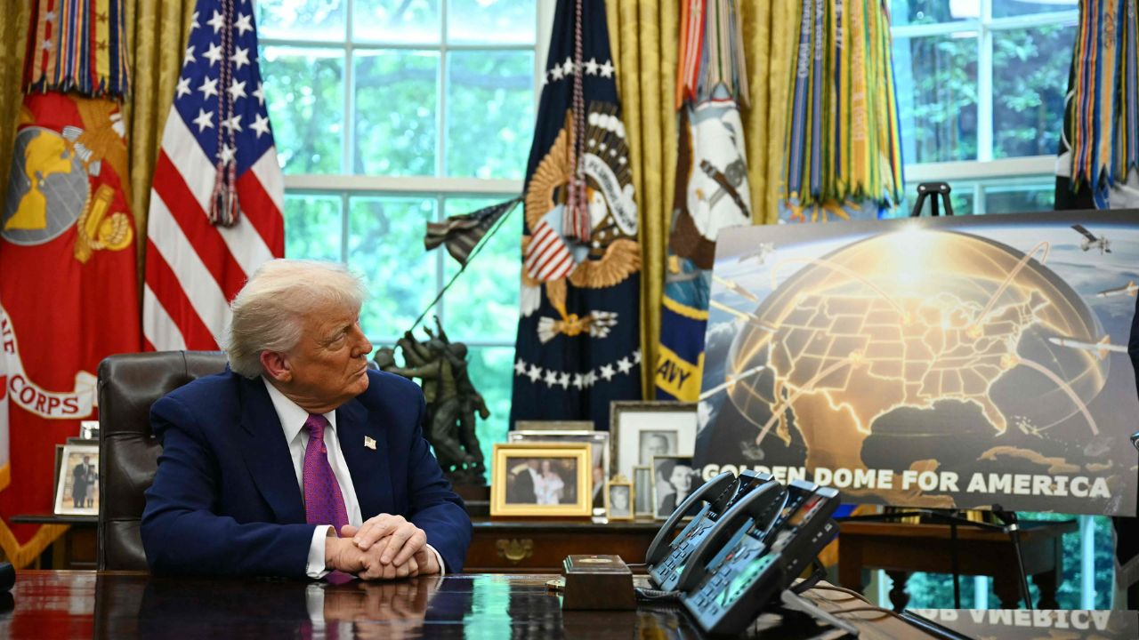 Donald Trump presenta escudo antimisiles que sería el más poderoso del mundo