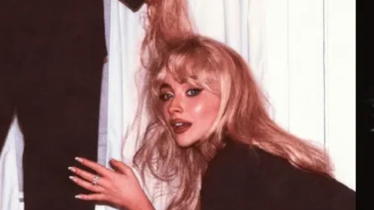Imagen Principal de Nota: Sabrina Carpenter lanza nueva portada 'aprobada por Dios' tras críticas por imagen de su álbum