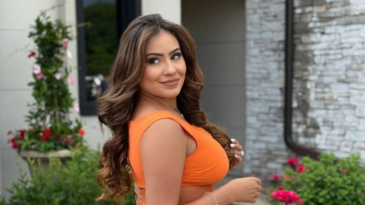 Imagen Principal de Nota: Al estilo Karol G, Alejandra Rubio sube la temperatura con sensual foto