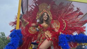 Imagen de Alejandra Rubio impacta con sensual traje al cierre de la Feria Juniana